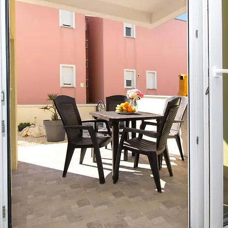 House Tatjana בית נופש