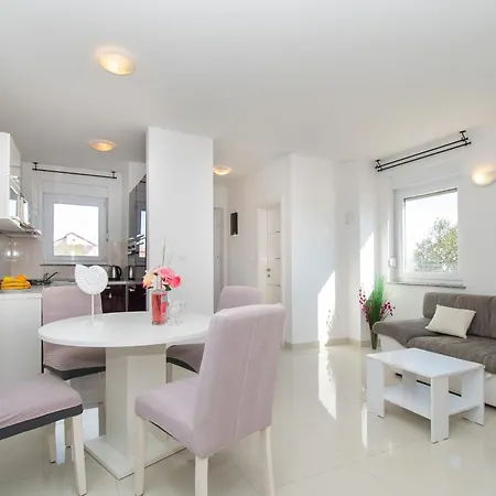 בית נופש House Tatjana